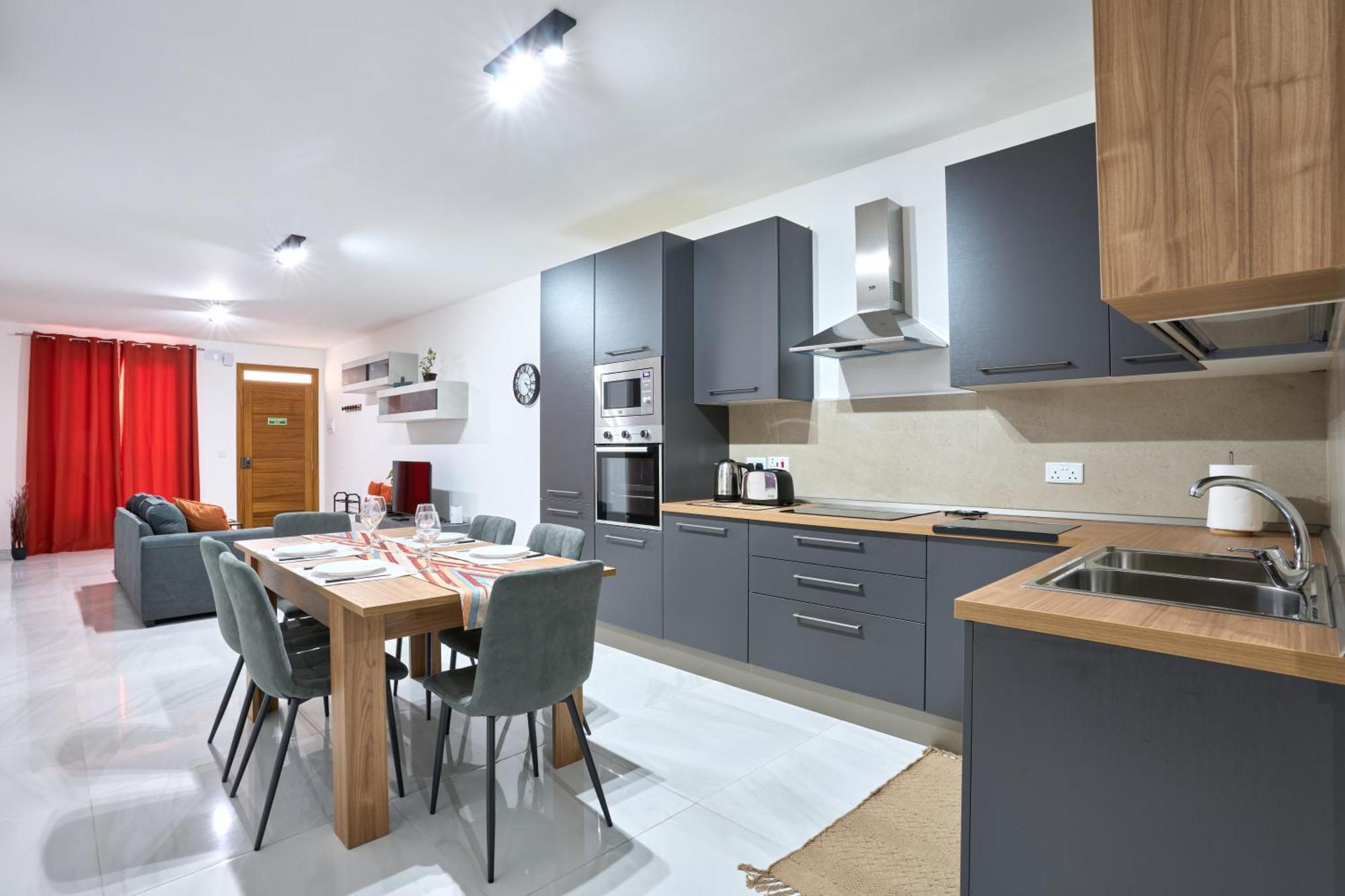 Di Vita's Maisonette Qawra By Homely San Pawl il-Baħar